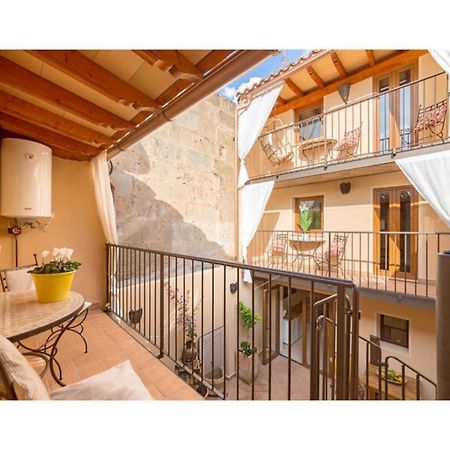Boutique Hostal "Born53" Im Stadtkern Von Llucmajor, Mallorca Aparthotel Llucmajor  Exterior foto